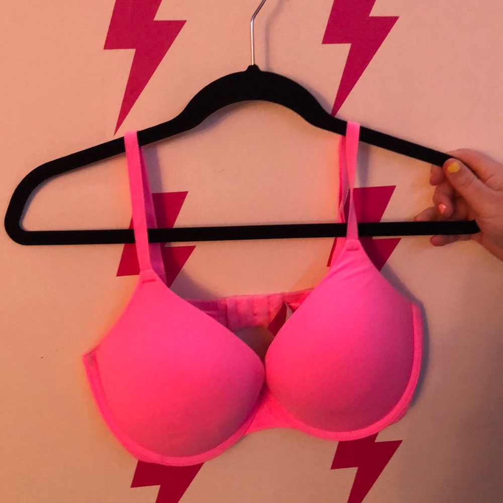PINK Wear Everywhere Push-Up Bra